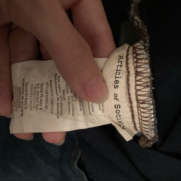 Articles of Society Maternity Jeans - Picture 3 of 3